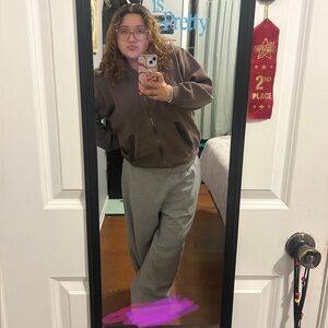 Meet your Posher, Estrella